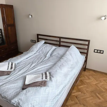 Apartment Modern Comfort Near Center With Panoramic Views, Free Street Parking, Easy Transport Sofia